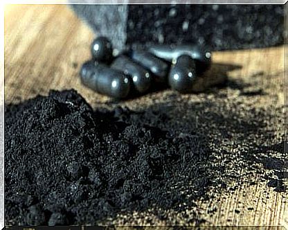 Activated charcoal against tartar