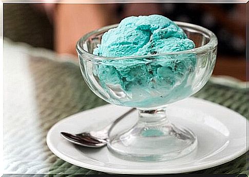 Low calorie desserts: green tea ice cream