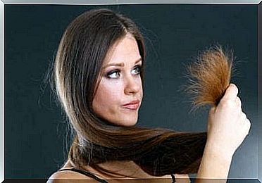 Woman needs hair masks for silky hair