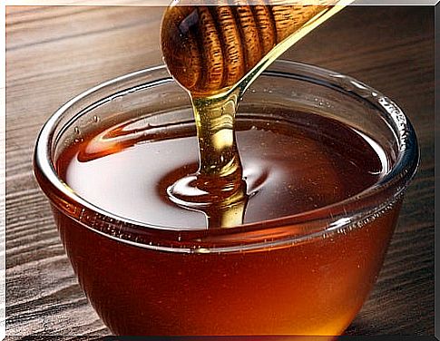 Honey as a hair treatment