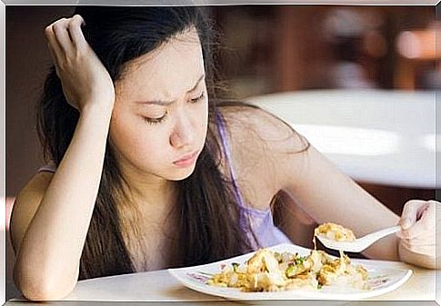 Woman has gallbladder problems and cannot tolerate food