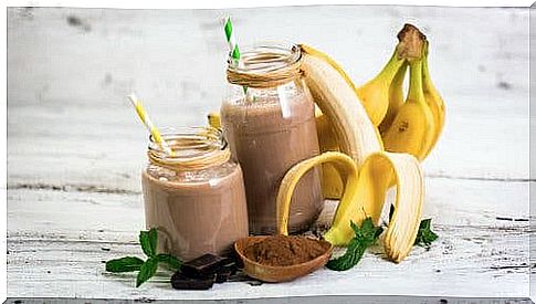 Thanks to the cocoa, the smoothie will appeal to both children and adults