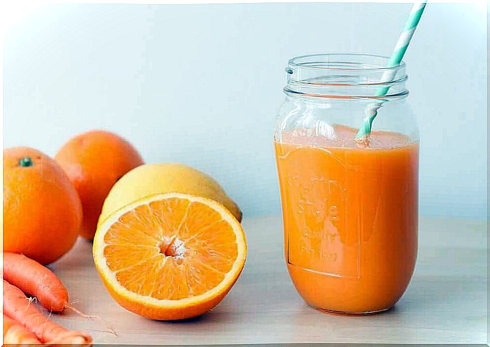 Squeeze orange juice with a bottle opening