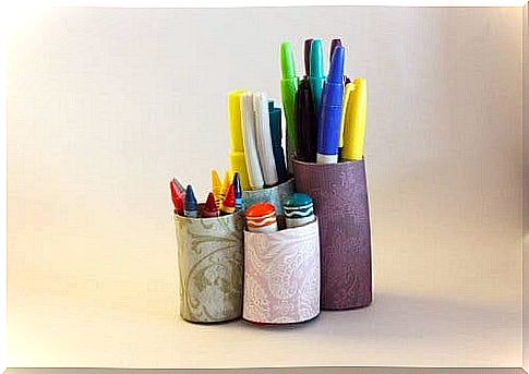 Pen holder made from recycled material