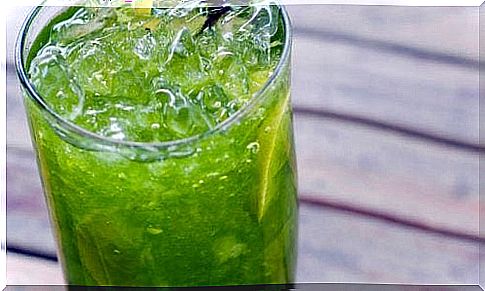 This fresh cucumber drink has many benefits!